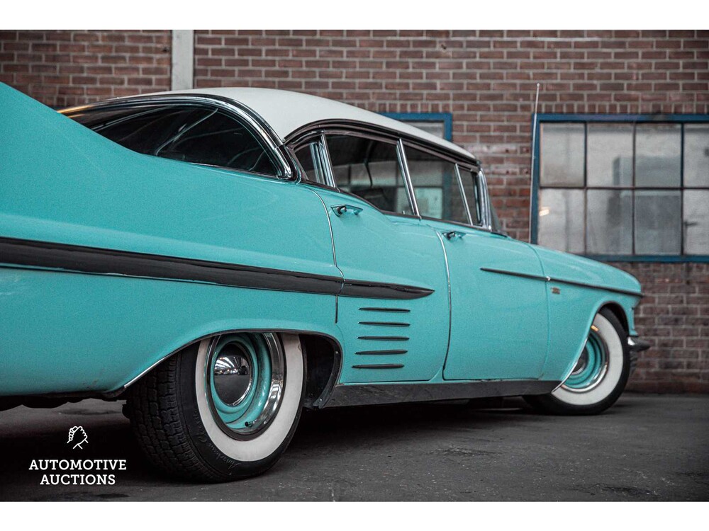 Cadillac Sedan De Ville V8 1958, DM-81-32