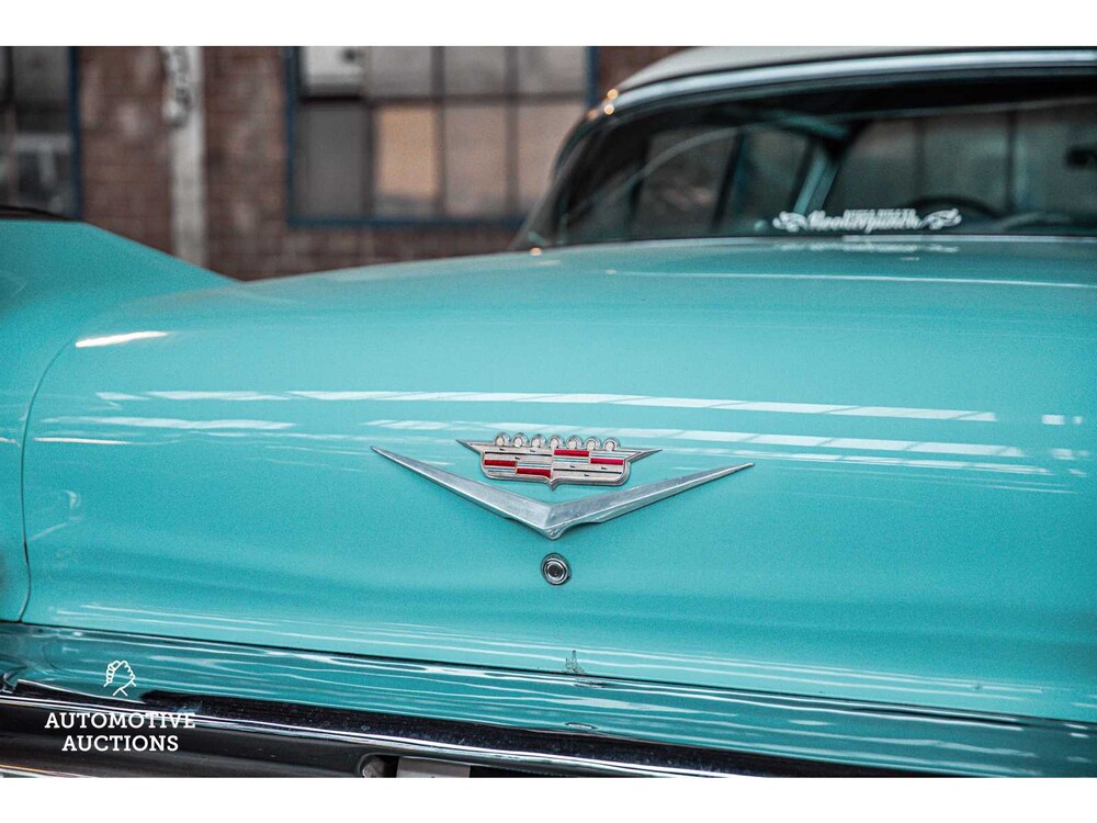 Cadillac Sedan De Ville V8 1958, DM-81-32