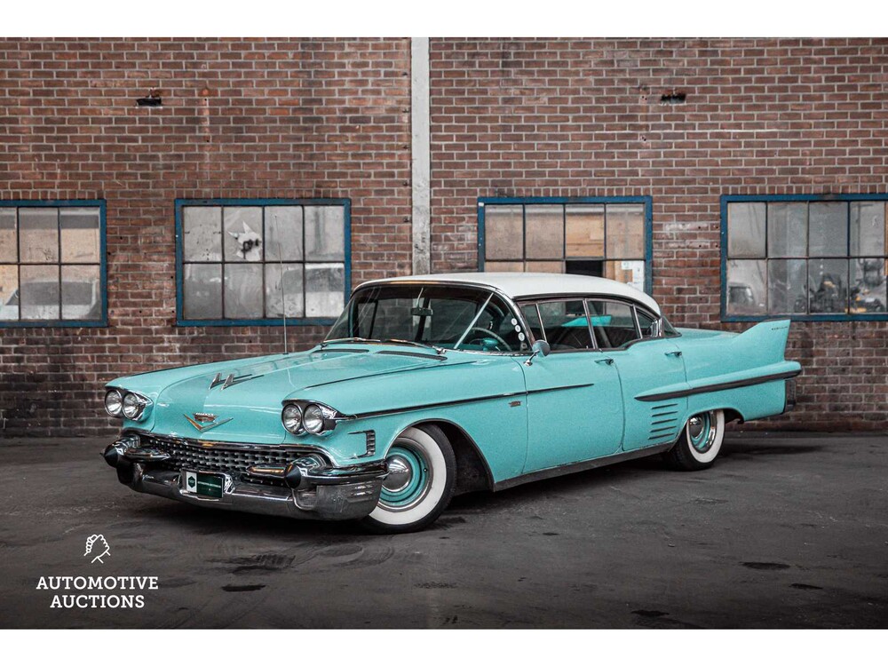 Cadillac Sedan De Ville V8 1958, DM-81-32