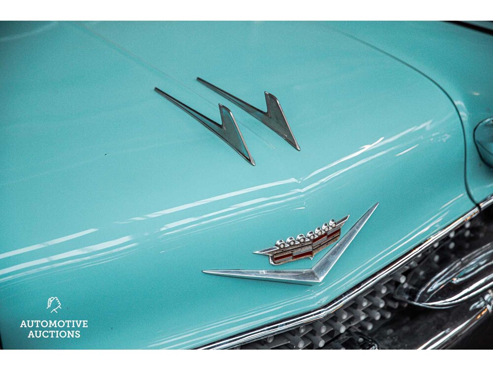 Cadillac Sedan De Ville V8 1958, DM-81-32