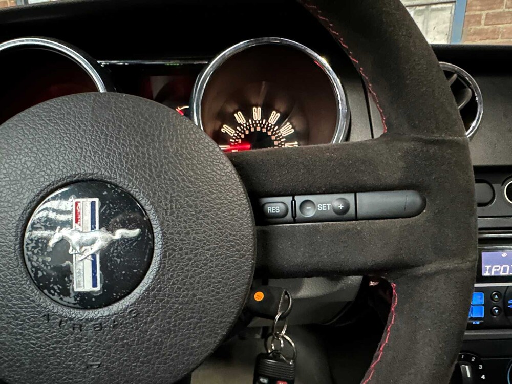 Ford Mustang Coupe 4.0 V6 Deluxe 212pk 2005 -Youngtimer-