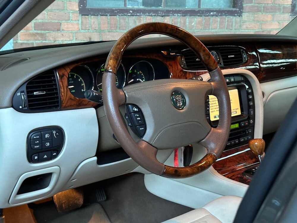 Jaguar XJ Sovereign 4.2 V8 298PK 2005 Youngtimer