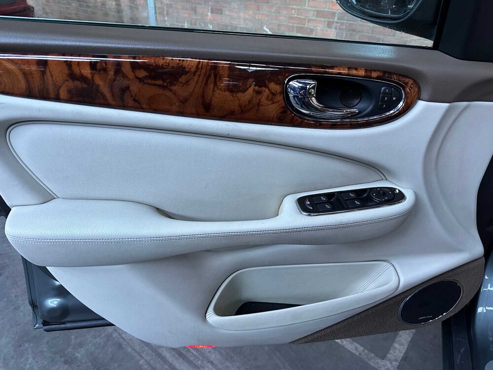 Jaguar XJ Sovereign 4.2 V8 298PK 2005 Youngtimer