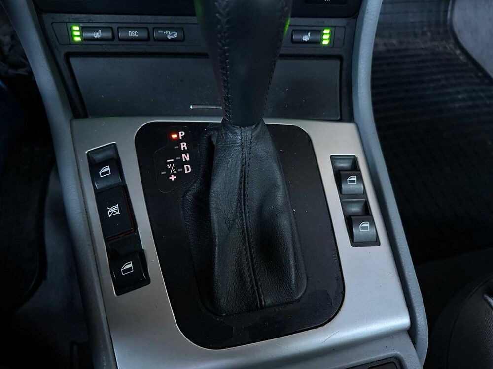 BMW 330xi 231hp 2002 3 Series, K-334-KJ