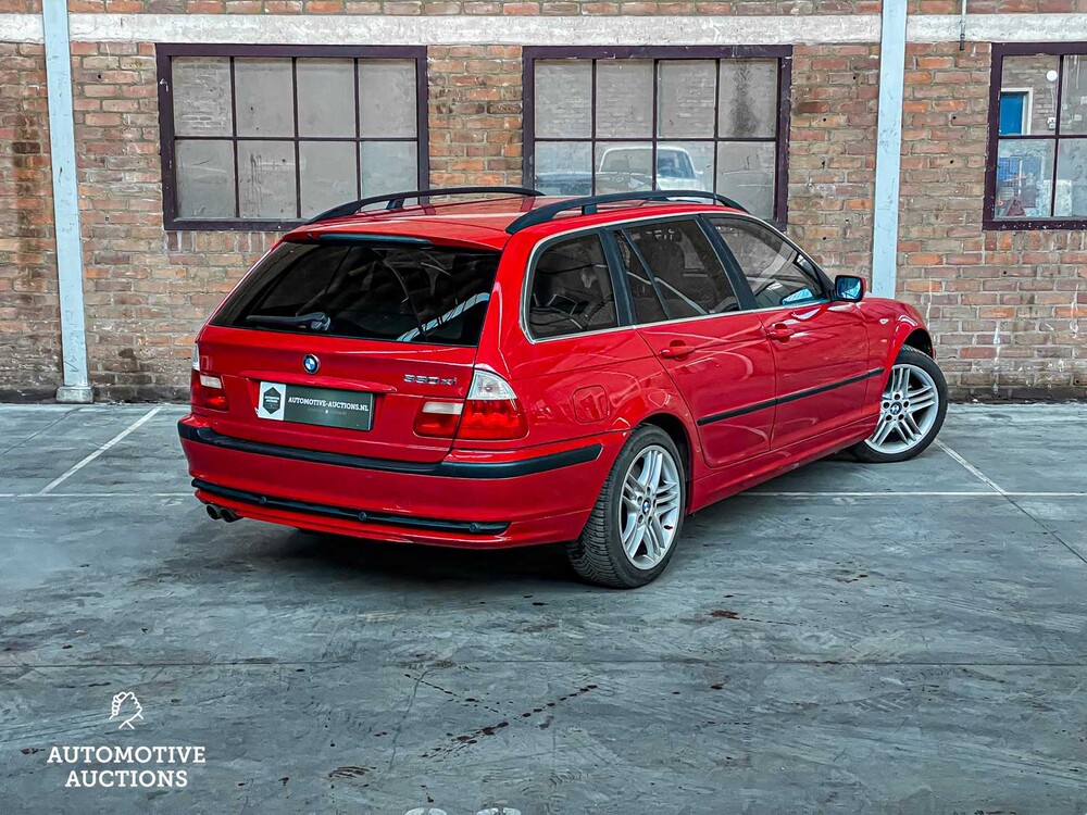 BMW 330xi 231hp 2002 3 Series, K-334-KJ