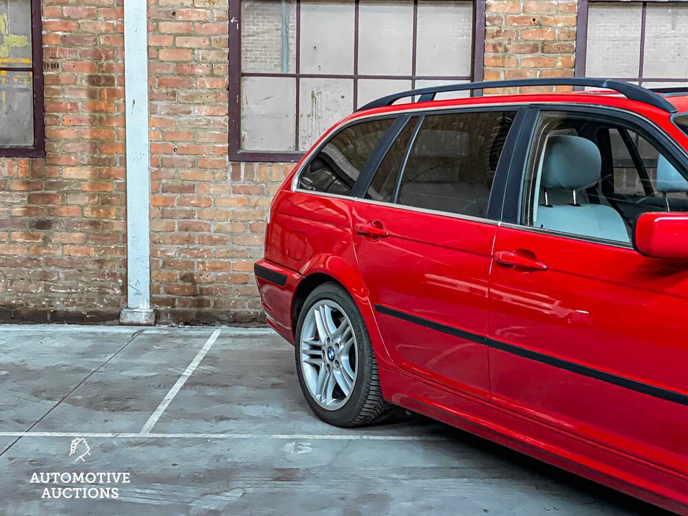 BMW 330xi 231hp 2002 3 Series, K-334-KJ