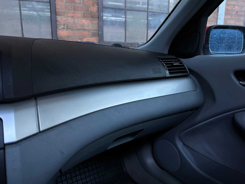 BMW 330xi 231hp 2002 3 Series, K-334-KJ