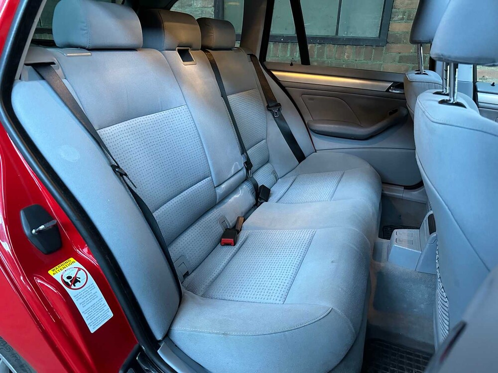 BMW 330xi 231hp 2002 3 Series, K-334-KJ