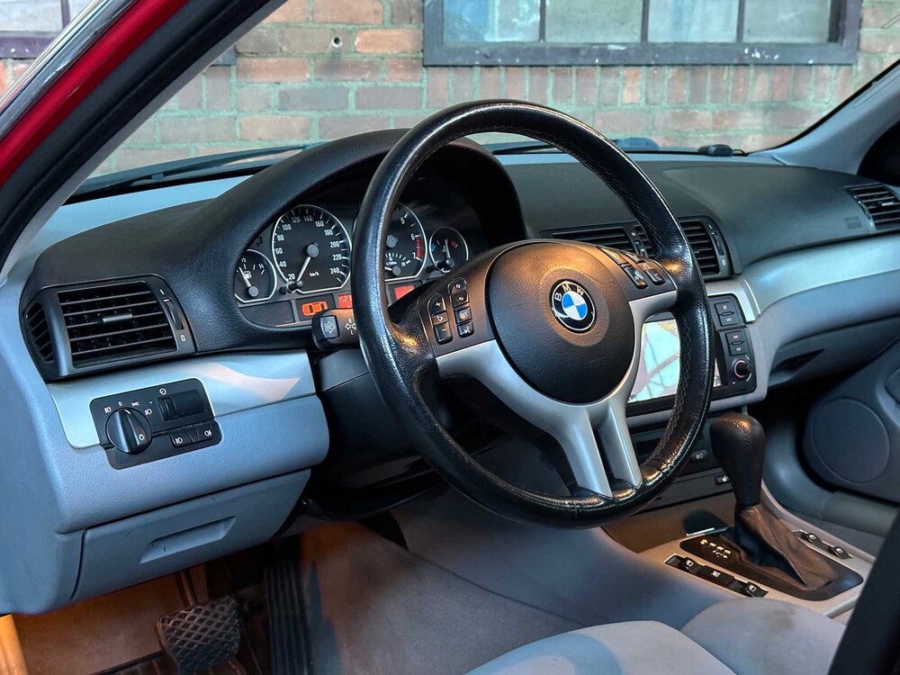 BMW 330xi 231hp 2002 3 Series, K-334-KJ