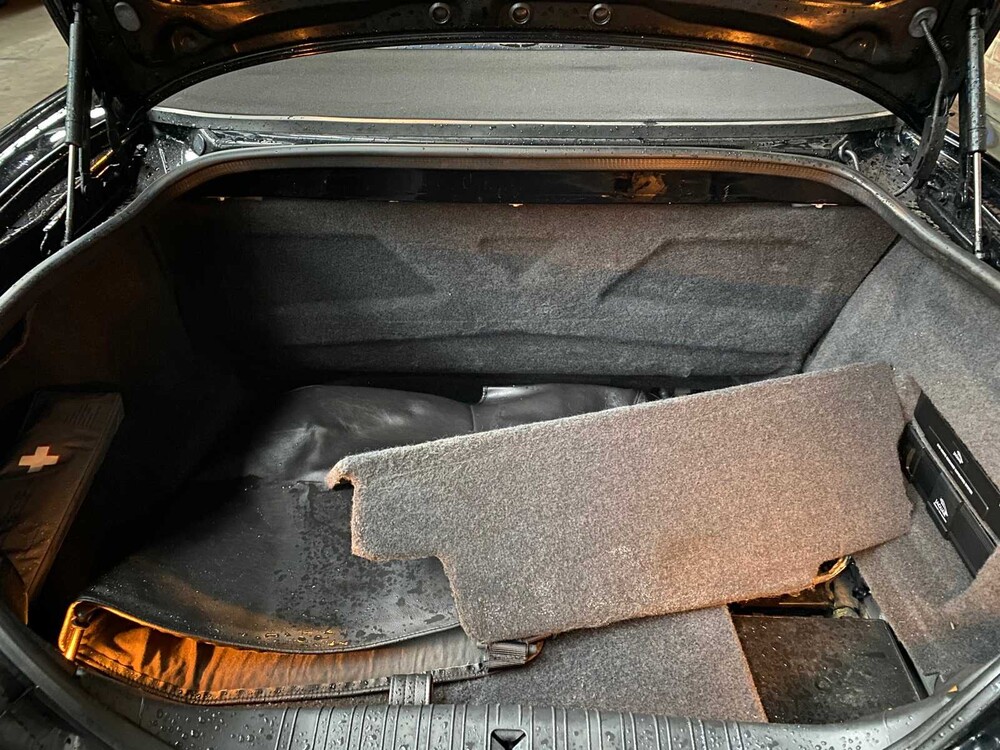 Jaguar XKR 4.2 V8 Convertible 396pk 2003, R-281-XP