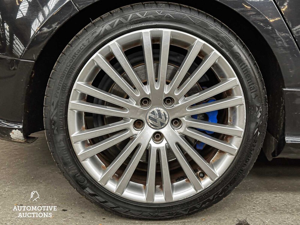 Volkswagen Golf V R32 3.2 V6 250pk 2006