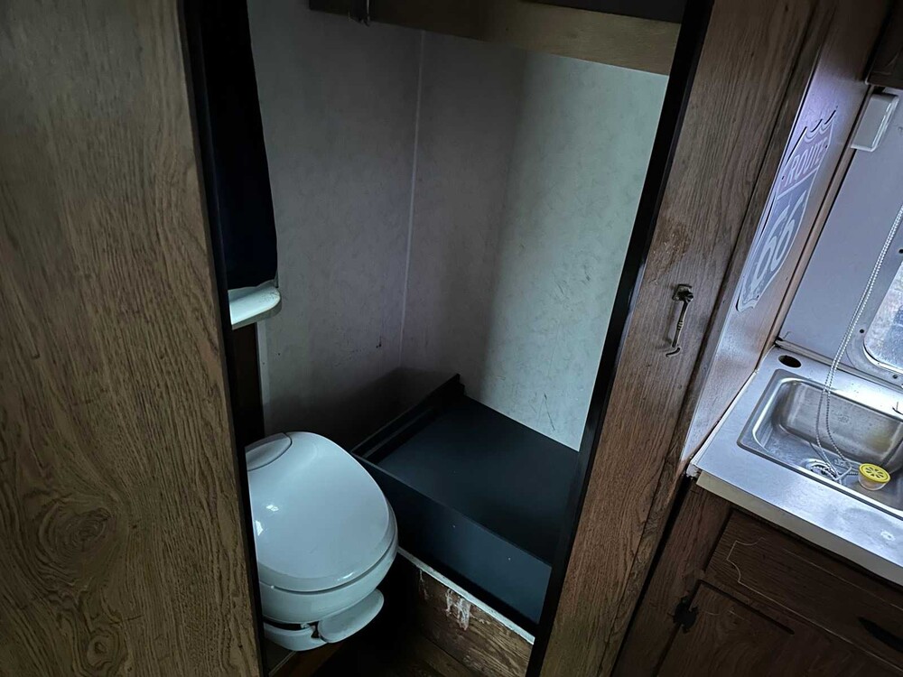 Dodge Winnebago Camper 1973, FZ-69-XY