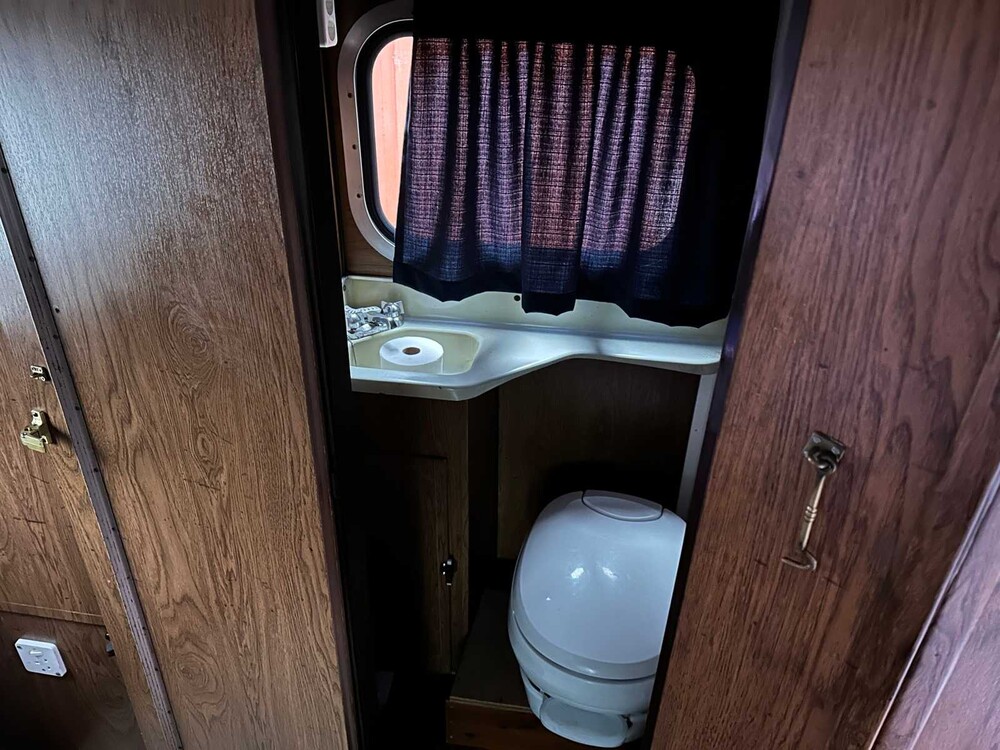 Dodge Winnebago Camper 1973, FZ-69-XY