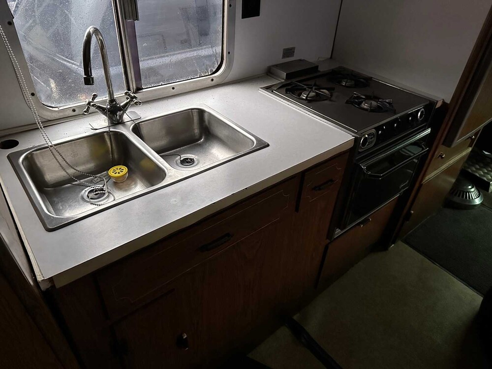 Dodge Winnebago Camper 1973, FZ-69-XY