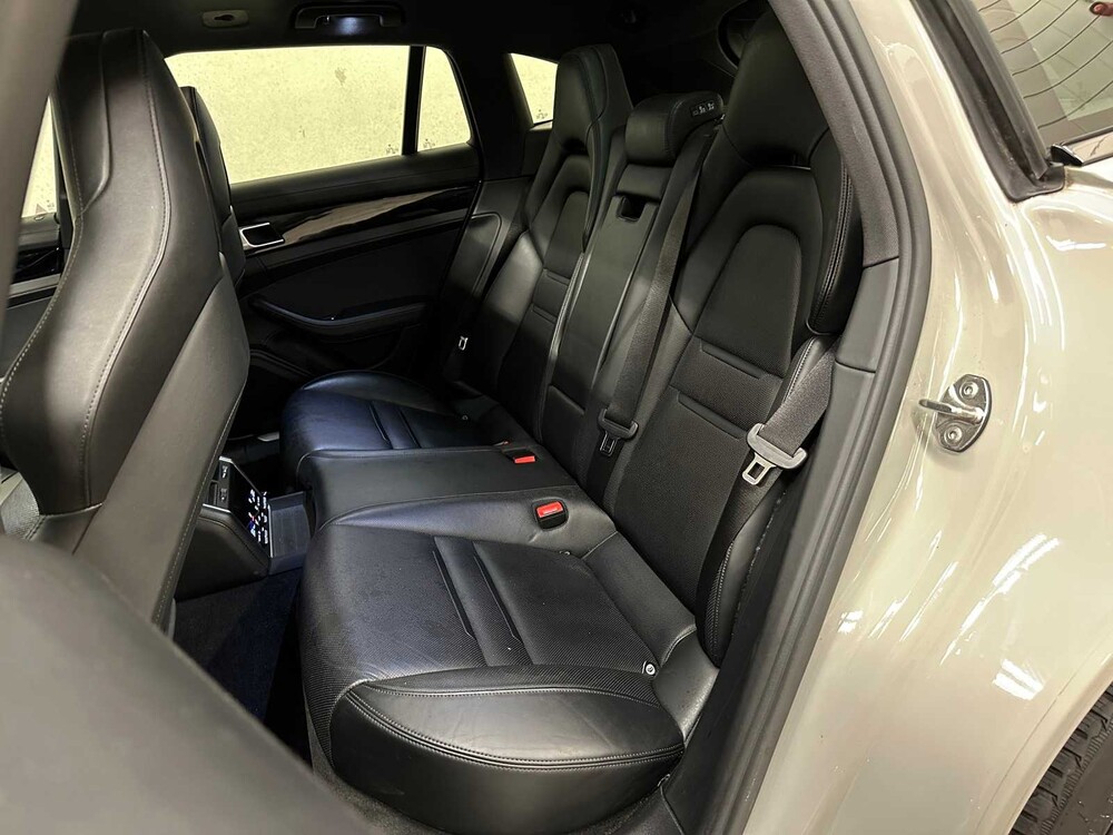 Porsche Panamera Sport Turismo 4 E-Hybrid 2.9 V6 Sport-Chrono 462pk 2018, K-396-ZJ