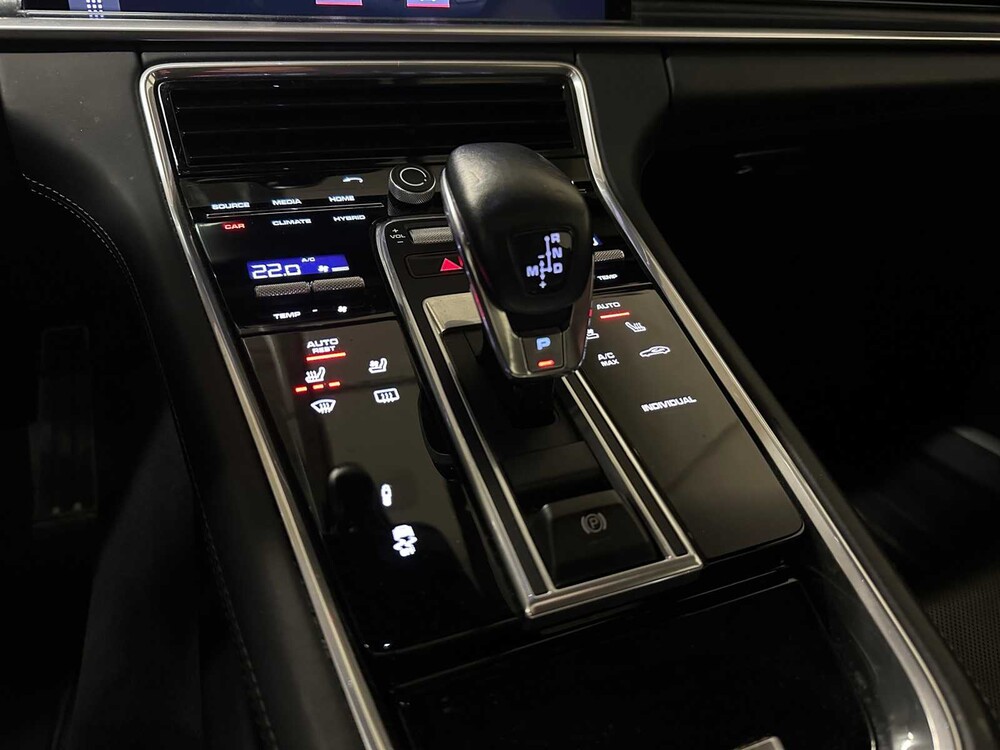 Porsche Panamera Sport Turismo 4 E-Hybrid 2.9 V6 Sport-Chrono 462pk 2018, K-396-ZJ