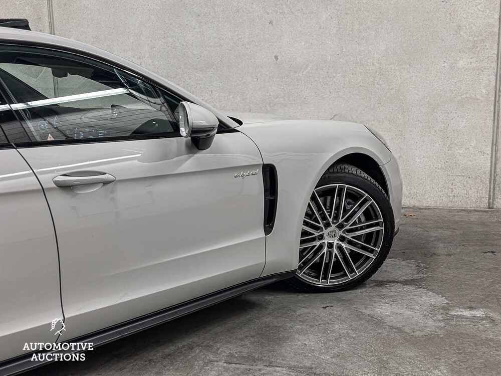 Porsche Panamera Sport Turismo 4 E-Hybrid 2.9 V6 Sport-Chrono 462pk 2018, K-396-ZJ