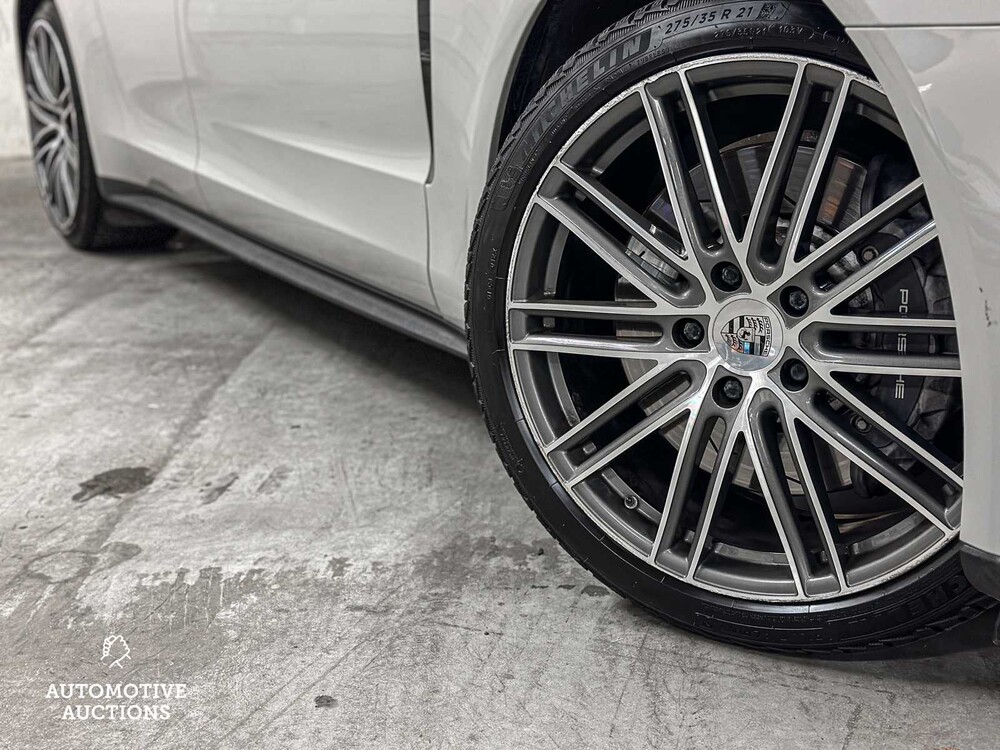 Porsche Panamera Sport Turismo 4 E-Hybrid 2.9 V6 Sport-Chrono 462pk 2018, K-396-ZJ