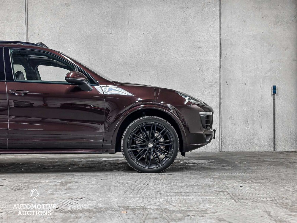 Porsche Cayenne S 4.2 D V8 385pk 2015, NL-Kenteken