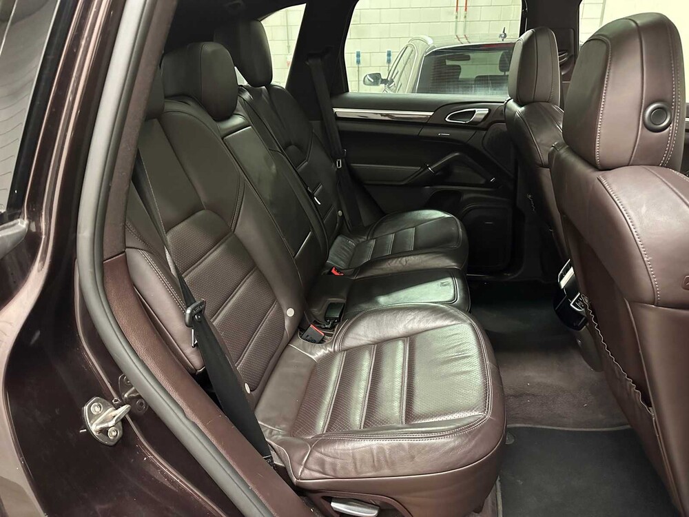 Porsche Cayenne S 4.2 D V8 385pk 2015, NL-Kenteken