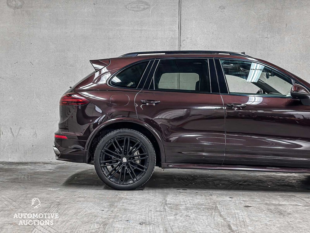 Porsche Cayenne S 4.2 D V8 385pk 2015, NL-Kenteken