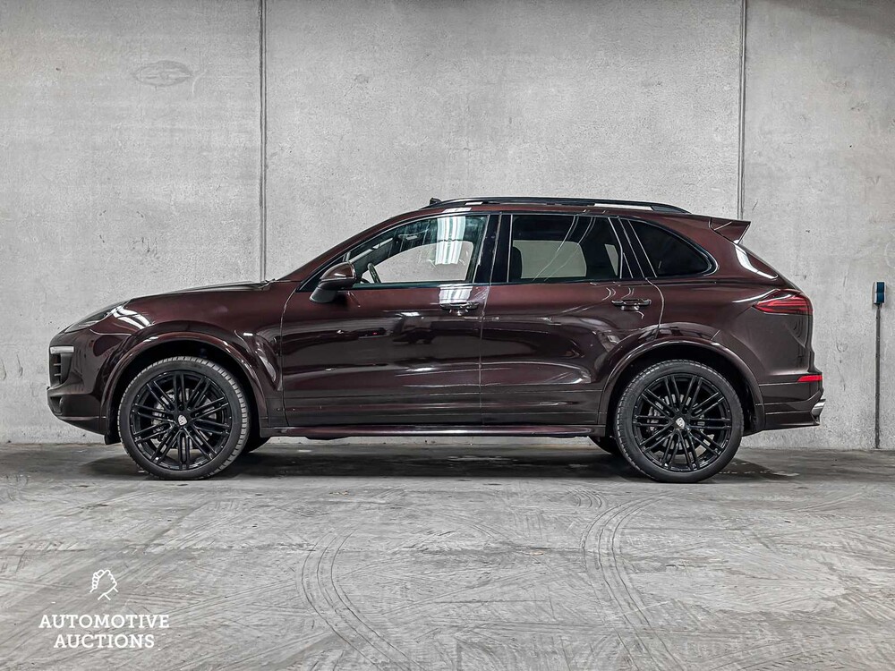 Porsche Cayenne S 4.2 D V8 385pk 2015, NL-Kenteken