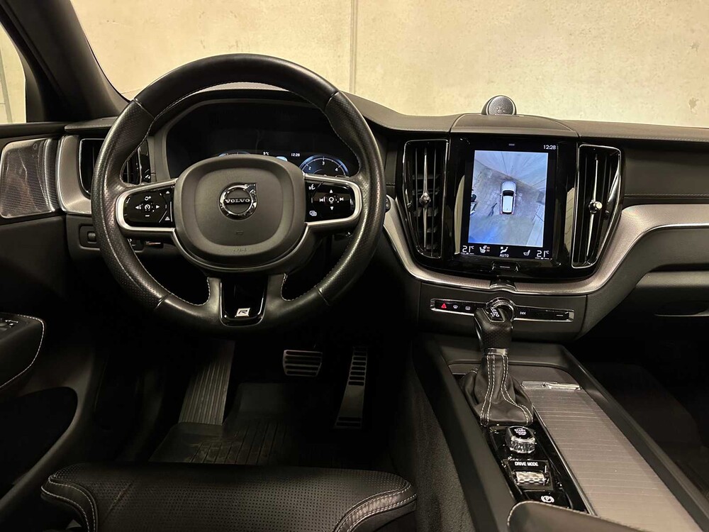 Volvo XC60 2.0 D5 AWD R-Design 235pk 2019 ORIG-NL, XS-033-S