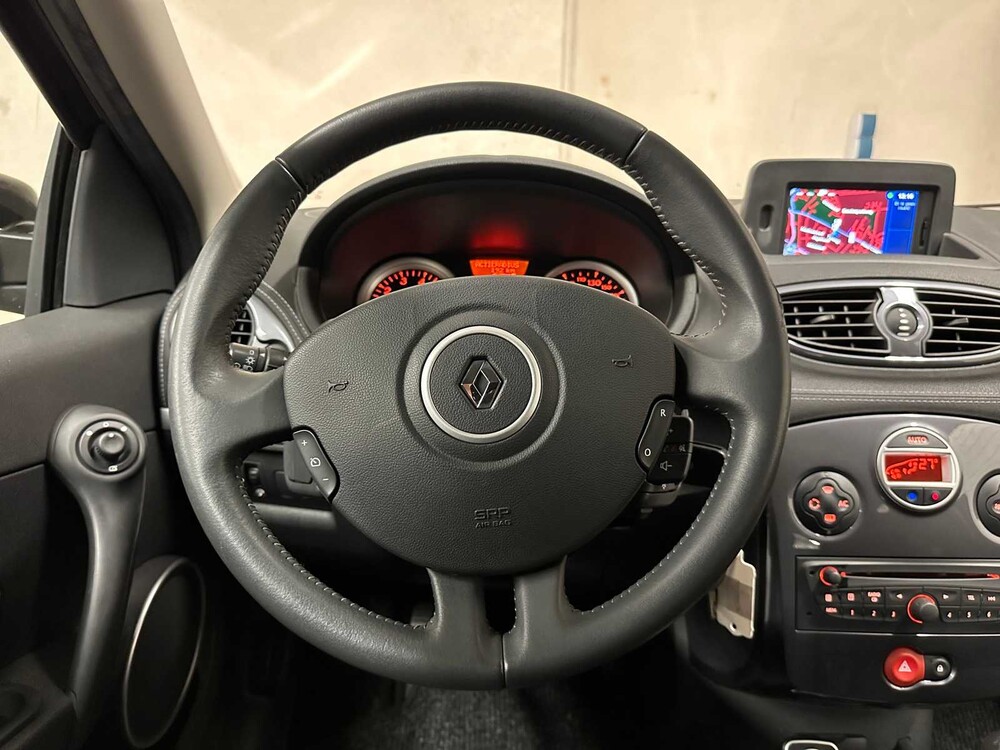 Renault Clio Estate 1.2 TCE 20th Anniversary 101pk 2011, 97-PFV-6