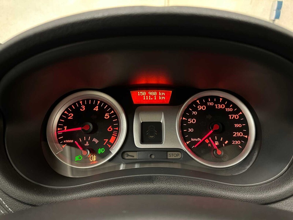 Renault Clio Estate 1.2 TCE 20th Anniversary 101pk 2011, 97-PFV-6