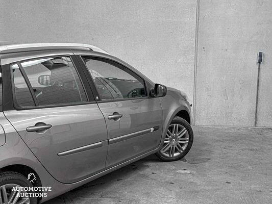 Renault Clio Estate 1.2 TCE 20th Anniversary 101pk 2011, 97-PFV-6