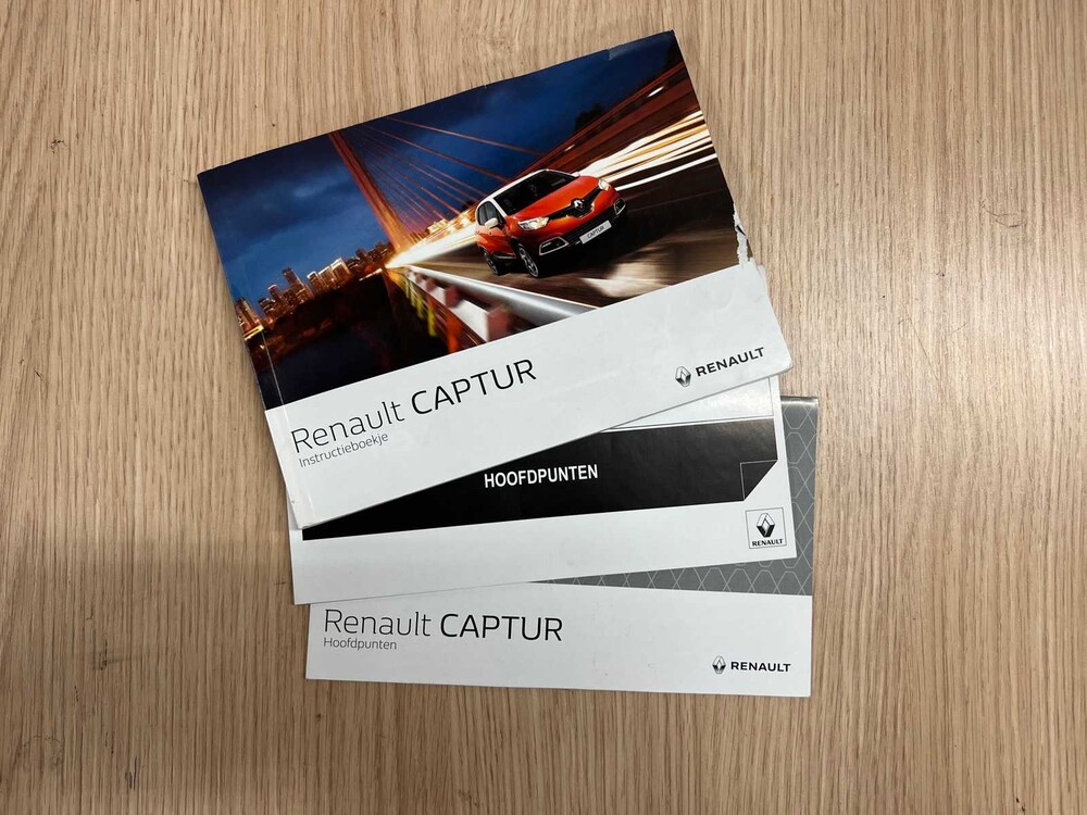 Renault Captur 0.9 TCe Dynamique 90pk 2016 ORIG-NL, KK-414-D