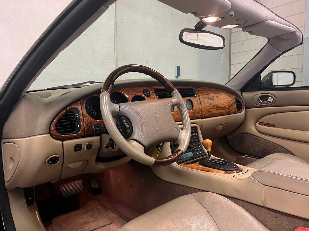 Jaguar XK8 4.0 V8 Convertible 284pk 2000, 07-XJ-GG -Youngtimer-
