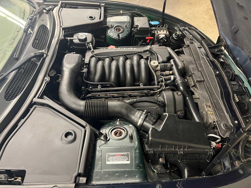 Jaguar XK8 4.0 V8 Convertible 284pk 2000, 07-XJ-GG -Youngtimer-