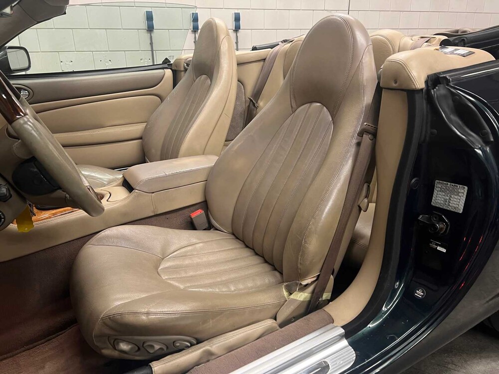 Jaguar XK8 4.0 V8 Convertible 284pk 2000, 07-XJ-GG -Youngtimer-