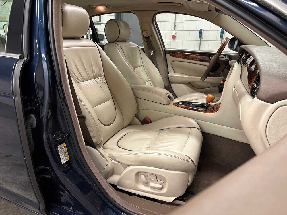 Jaguar XJ 2.7D V6 Sovereign 207pk 2006 ORIG-NL, 95-SJ-SN -Youngtimer-