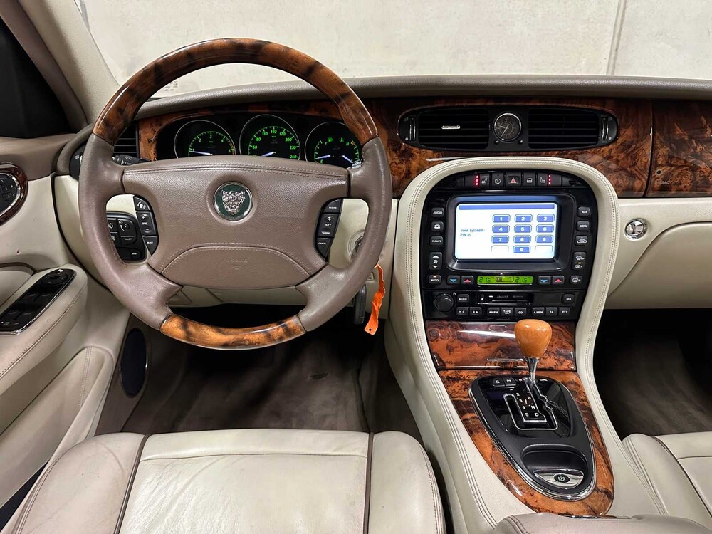 Jaguar XJ 2.7D V6 Sovereign 207pk 2006 ORIG-NL, 95-SJ-SN -Youngtimer-