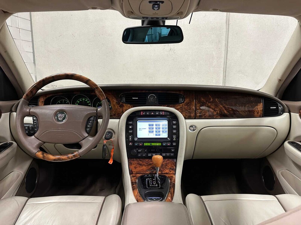 Jaguar XJ 2.7D V6 Sovereign 207pk 2006 ORIG-NL, 95-SJ-SN -Youngtimer-
