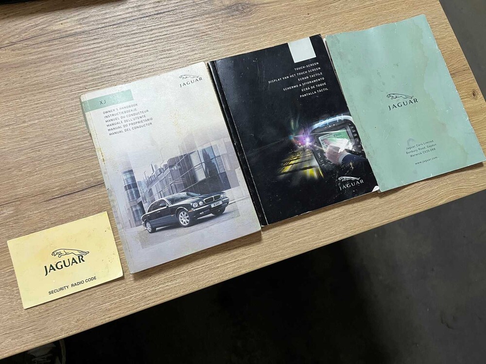 Jaguar XJ 2.7D V6 Sovereign 207pk 2006 ORIG-NL, 95-SJ-SN -Youngtimer-