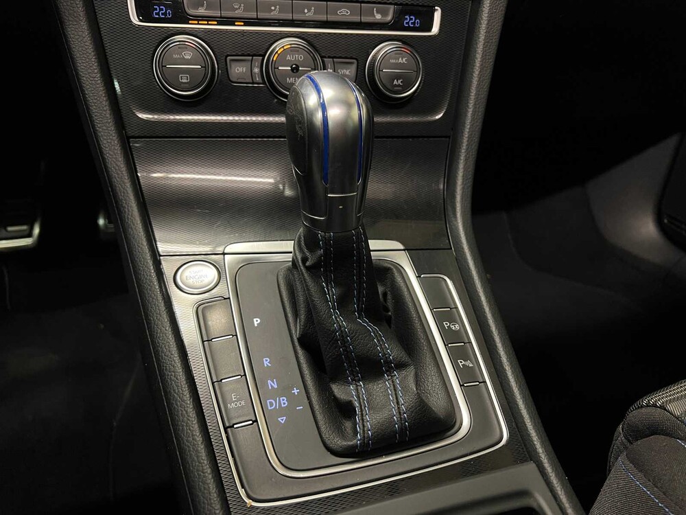Volkswagen Golf GTE 1.4 TSI 150hp Plug-In Hybrid 2015, JL-237-F