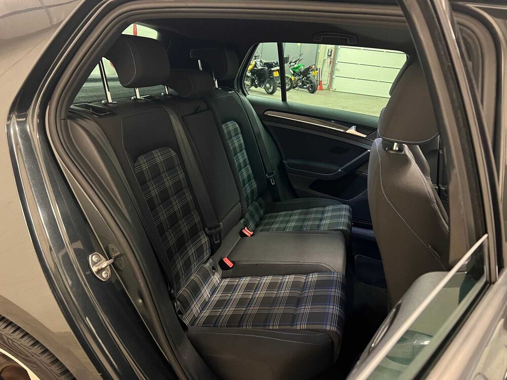 Volkswagen Golf GTE 1.4 TSI 150hp Plug-In Hybrid 2015, JL-237-F