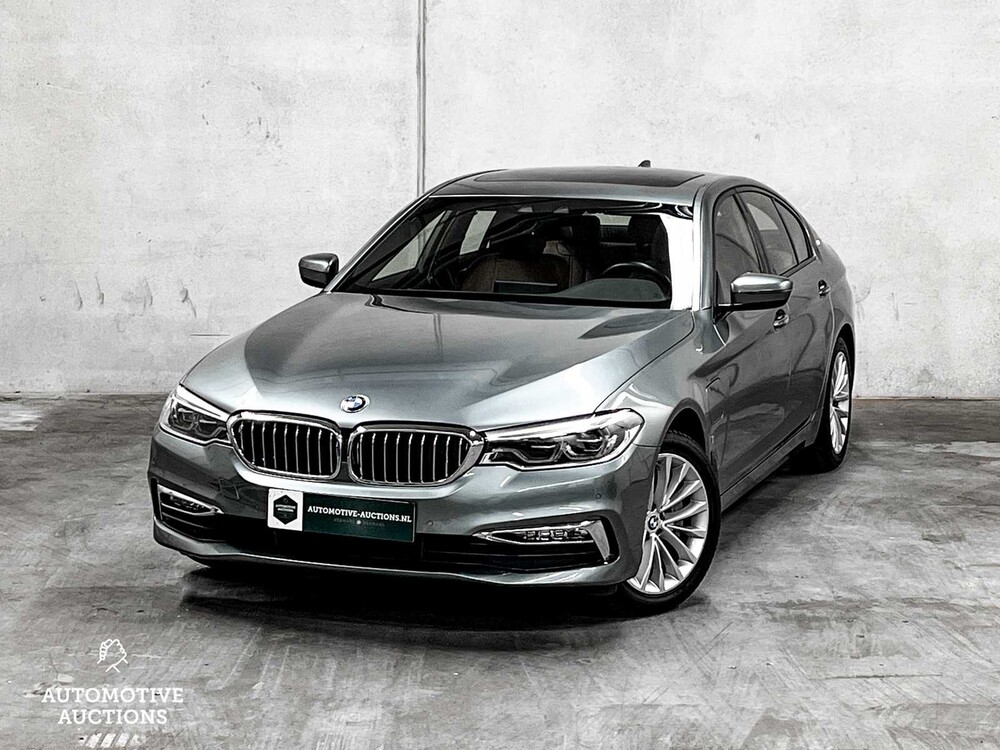 BMW 530e iPerformance High Executive G30 184pk 2018 5-serie -ORIG. NL-, RV-702-V