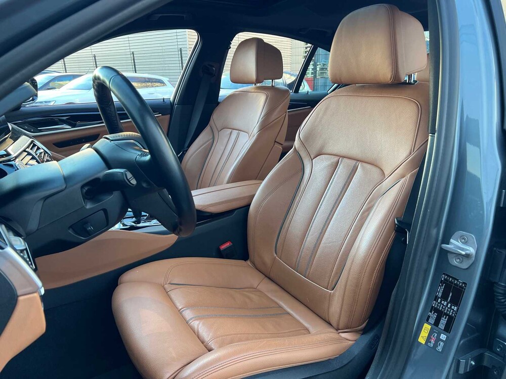 BMW 530e iPerformance High Executive G30 184pk 2018 5-serie -ORIG. NL-, RV-702-V