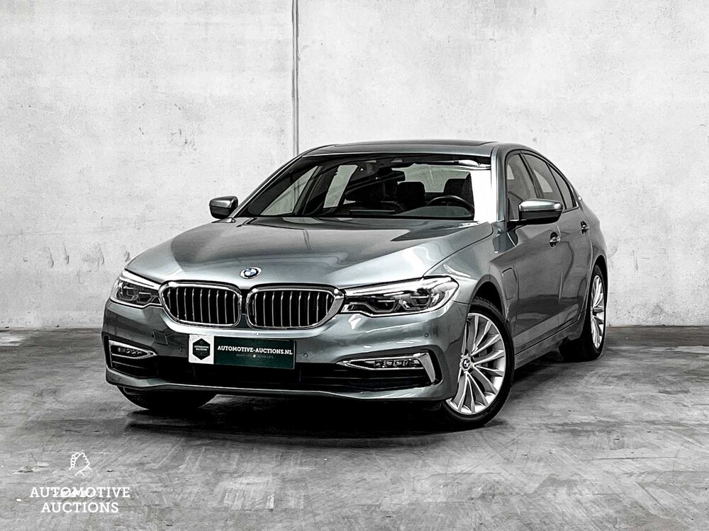 BMW 530e iPerformance High Executive G30 184pk 2018 5-serie -ORIG. NL-, RV-702-V
