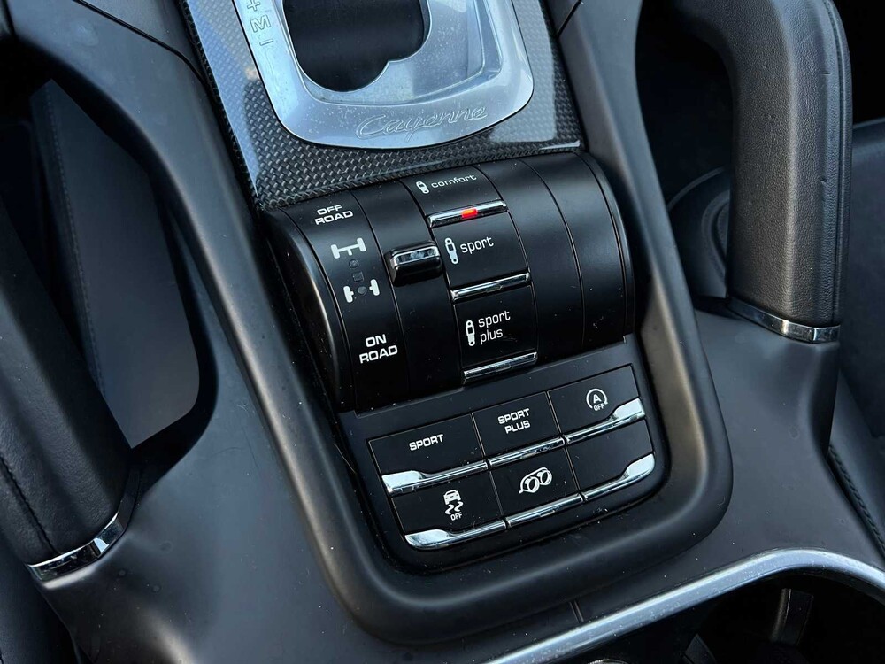 Porsche Cayenne GTS 3.6 V6 Sport-Chrono 441pk 2015 ORIG-NL, GG-843-X