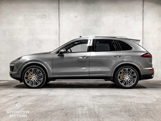 Porsche Cayenne S 4.2 D Sport-Chrono 385pk 2016, RS-055-H