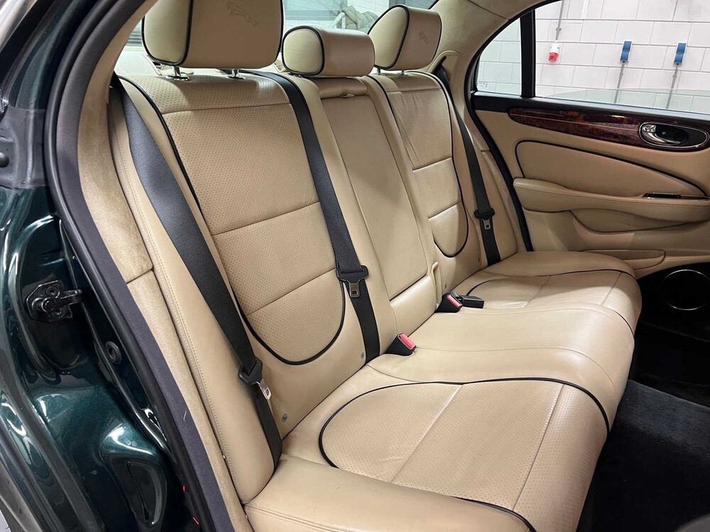 Jaguar XJ8 L 4.2 V8 298pk XJ Executive 2009, T-410-RX