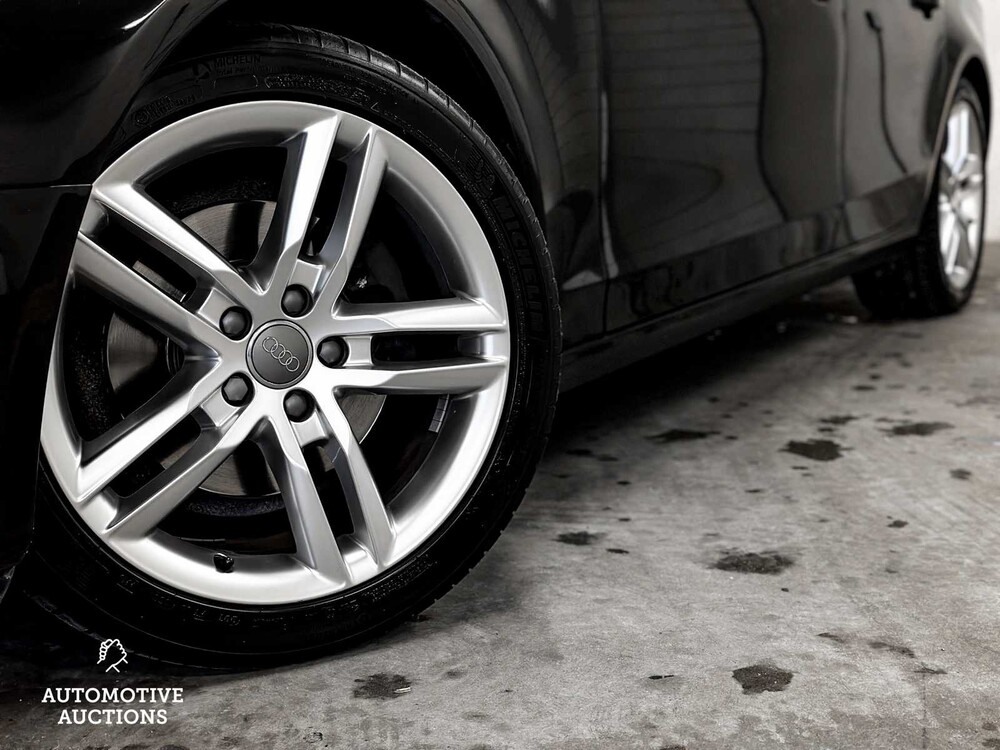 Audi A4 Avant 2.0 TDI Ultra Advance 136pk 2015 -Orig. NL-, HL-711-X