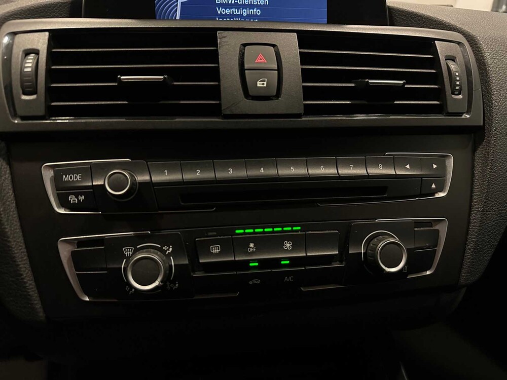 BMW 116i Sport Line Upgrade Edition 136pk 2012 1-serie -Orig. NL-, 54-XZF-8