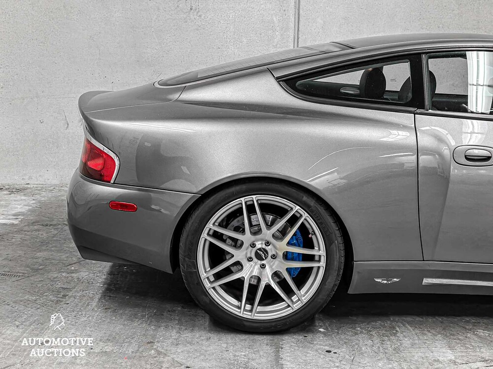 Aston Martin Vanquish 5.9 V12 466pk 2003