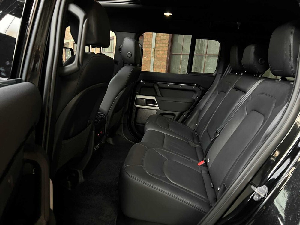 Land Rover Defender P400e SE Hybrid 404pk 2023 -Fabrieksgarantie-